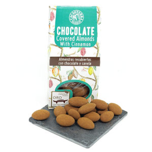 Almendras bañadas en canela y chocolate