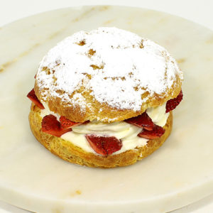 Tarte Choux Chantilly aux Fraises