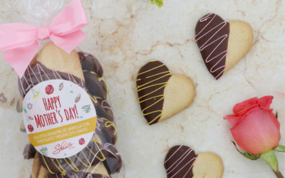 Galletas corazón de vainilla con chocolate oscuro