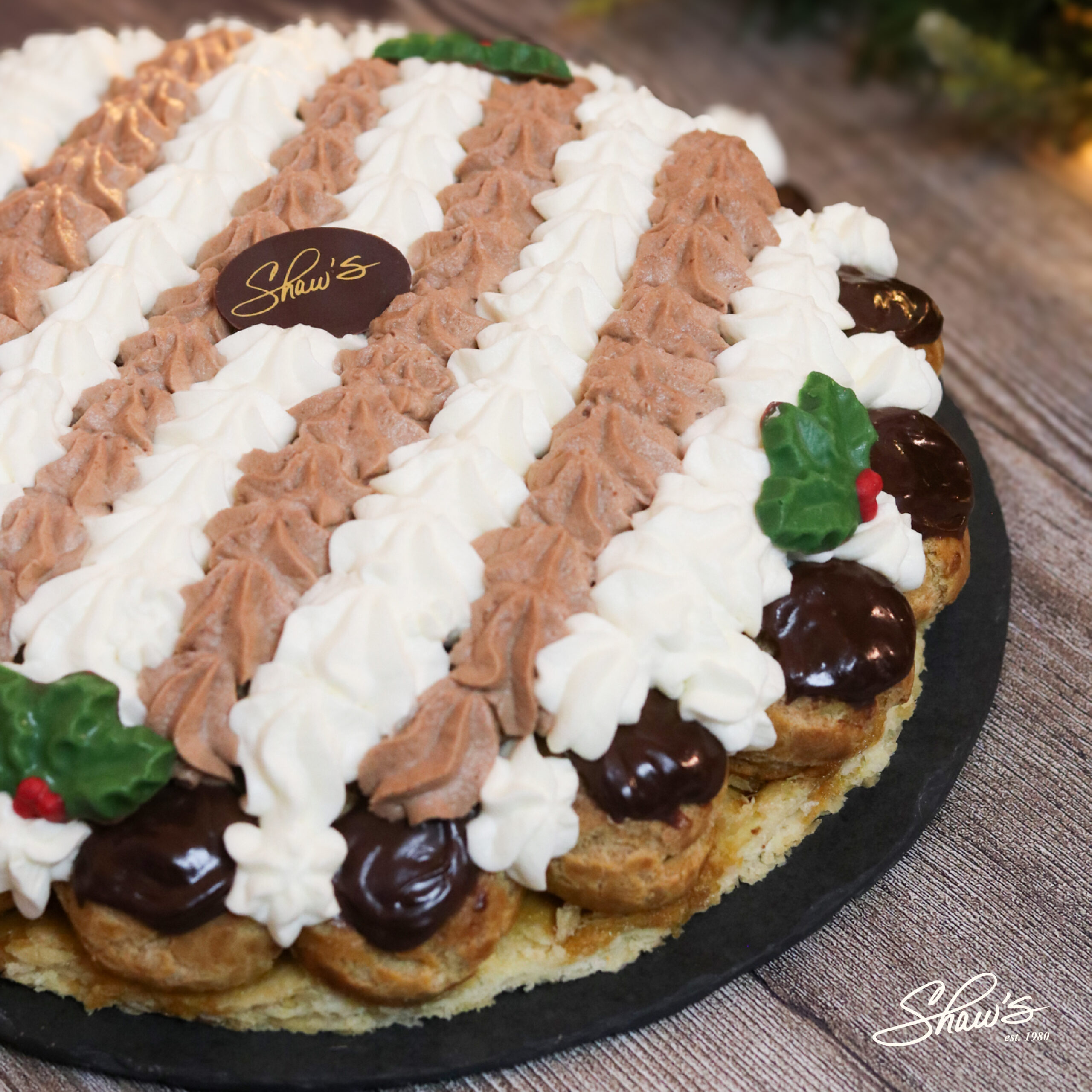 Navidad Shaws – Saint Honore