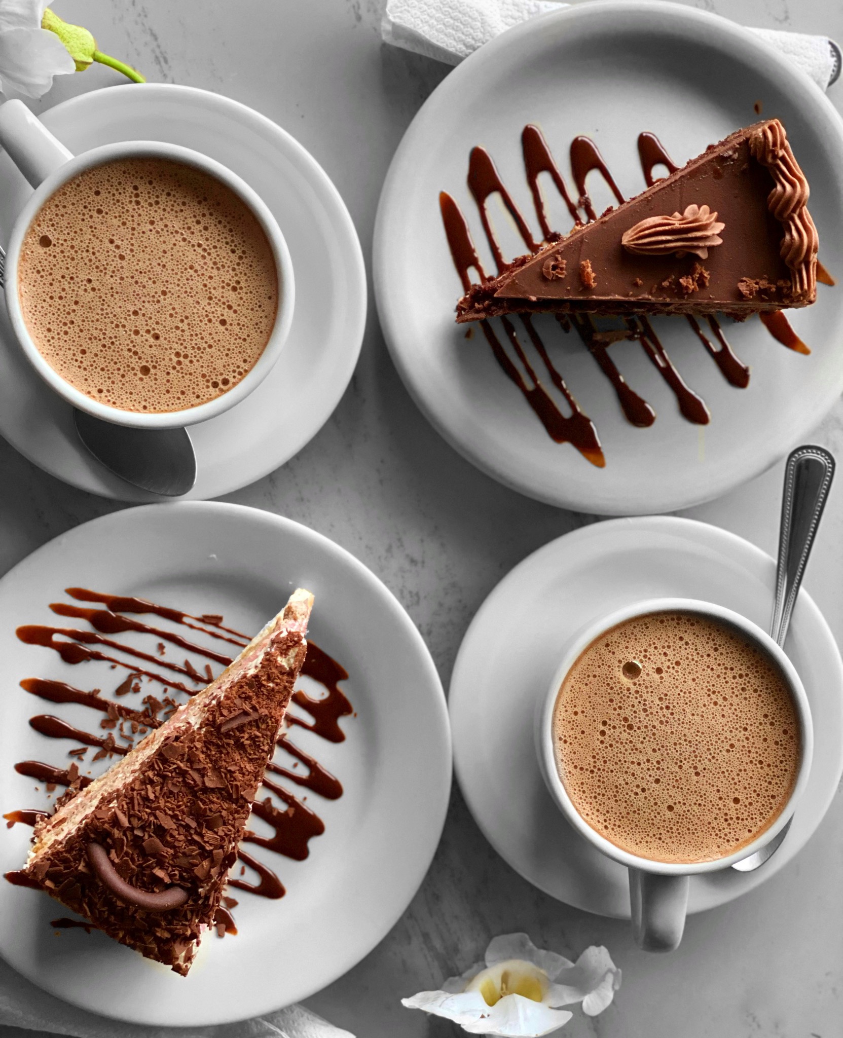 Pasteles y cocoa caliente – Shaw’s